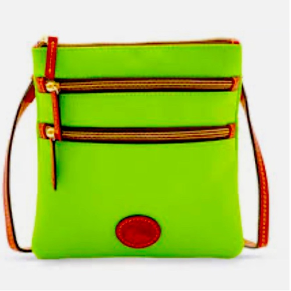 Dooney and bourke triple zip crossbody small neck bag